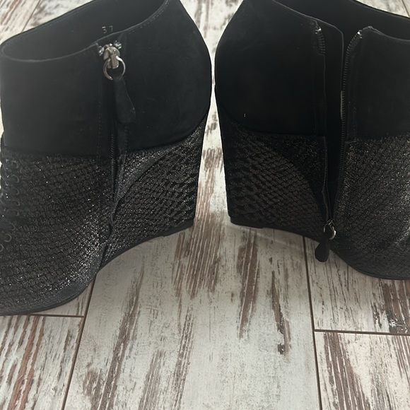 NWT-Victor&Rolf black wedge ankle booties - Picture 4 of 7